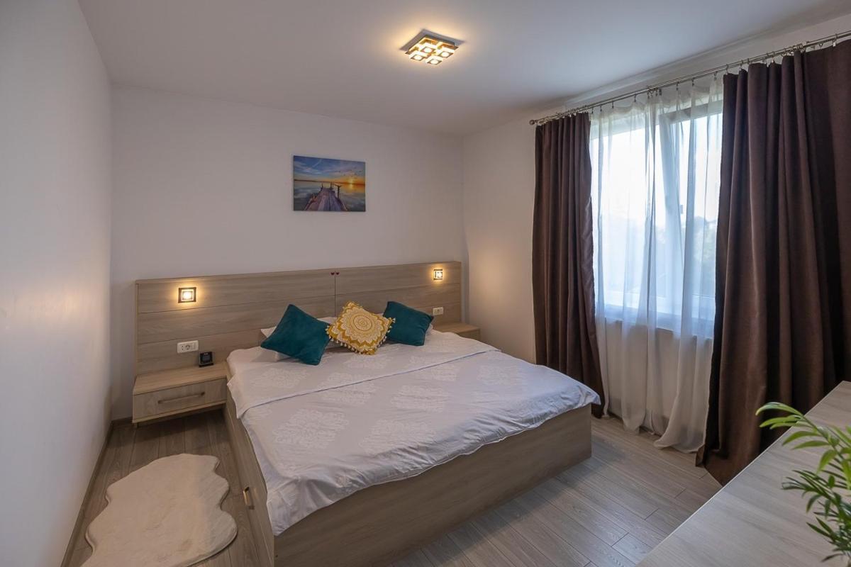 Apartament Expoparc Питещ Екстериор снимка